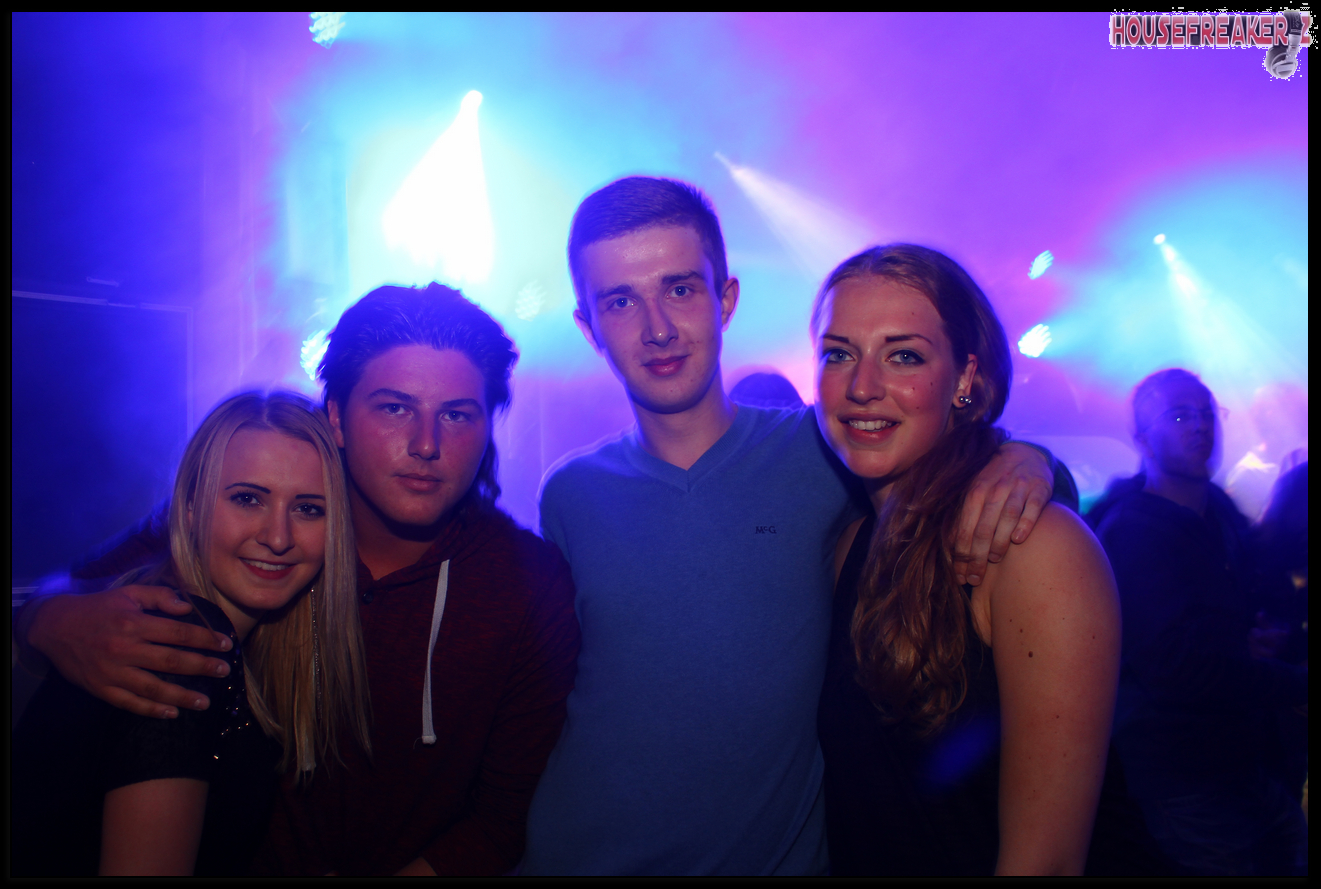 1321x889 pixels (1.022K)